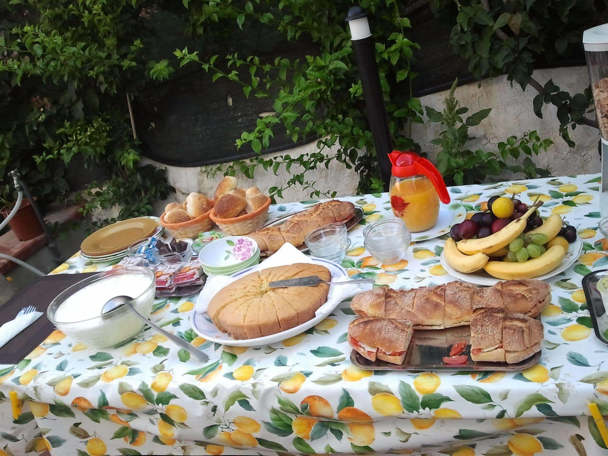 Cafisu 3*